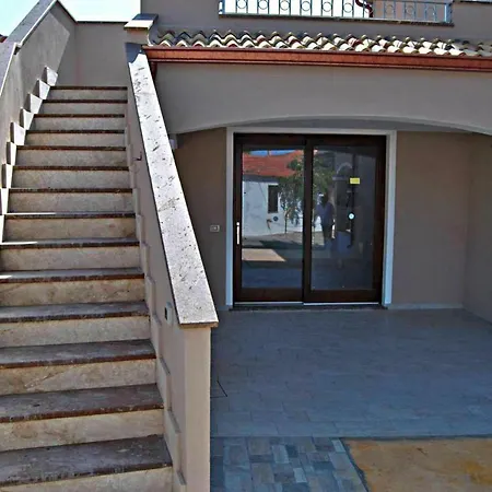 Apartmán - Isr071023-dyb *